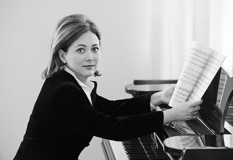 Julia Zilberquit, pianist – MEET THE ARTIST