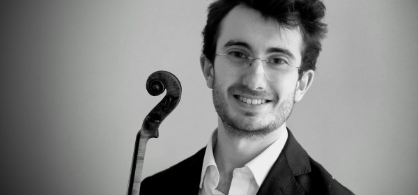 Elliot Kempton viola