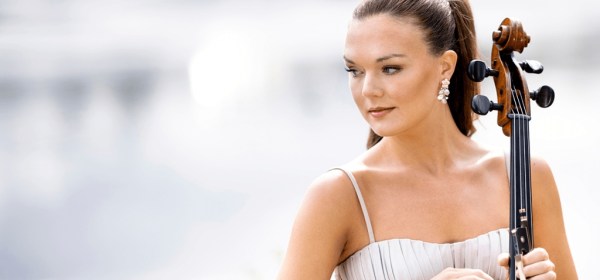Sandra Lied Haga cellist