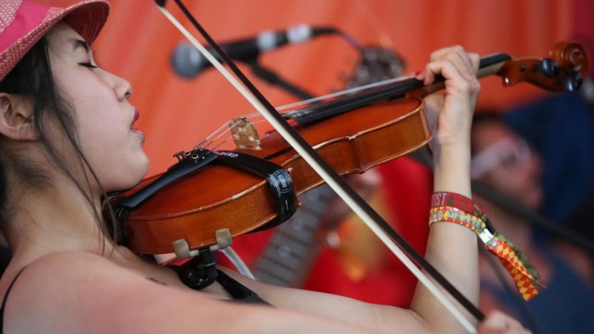 Annalise Lam violinist