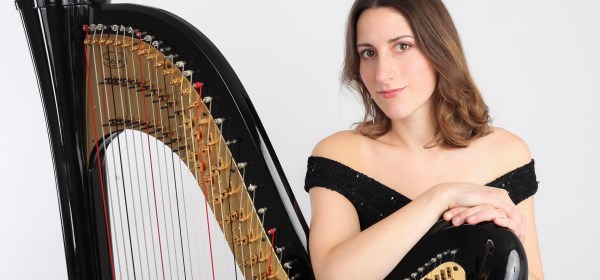 Cecily Beer harpist