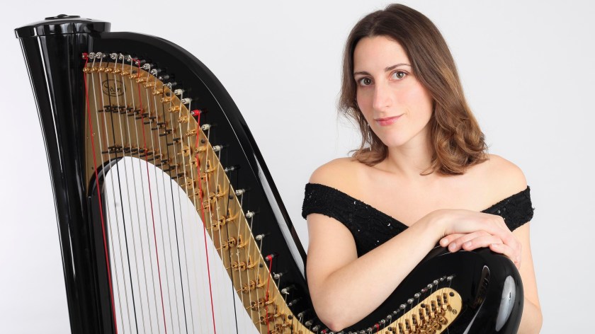 Cecily Beer harpist